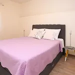 Dvor Apartment