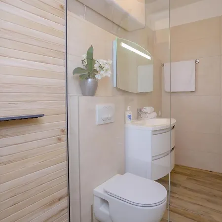 Dvor Apartamento *