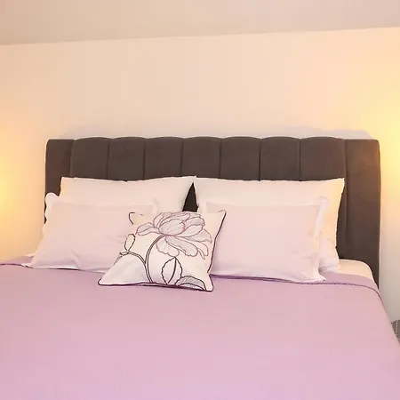 Apartamento Dvor