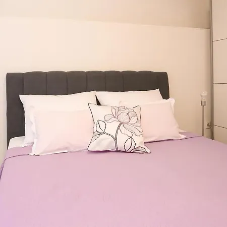 Dvor Apartment *