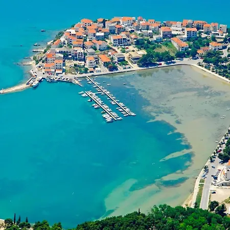 Διαμέρισμα Dvor *