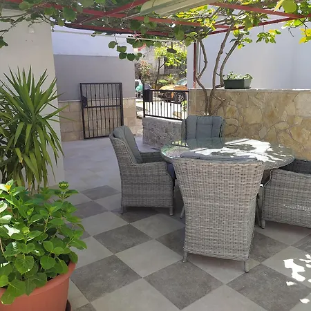 Apartment Dvor