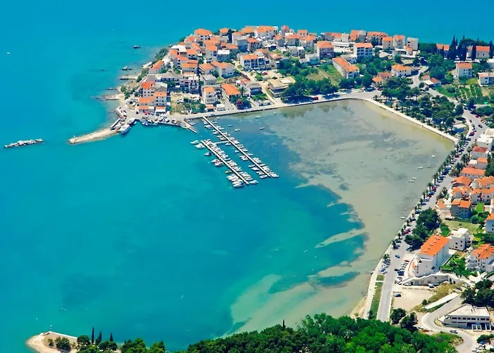 Апартаменти Dvor *